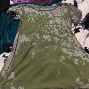 Green bleached shirt